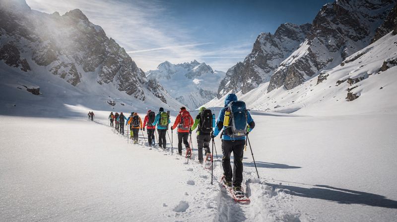 Sneeuwschoenwandelen in Albanië: winteravonturen in de Albanese Alpen